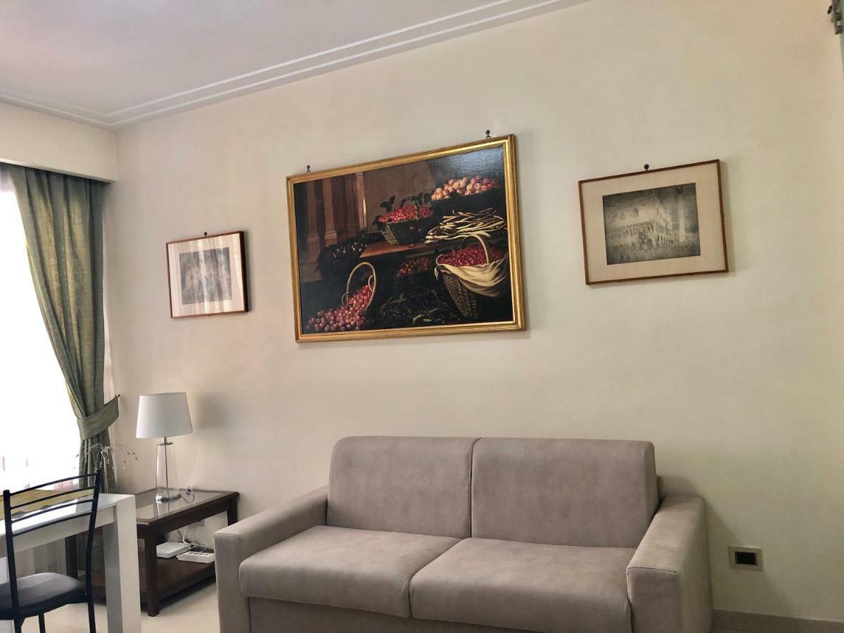 Visconti Apartment. Rome Luaran gambar